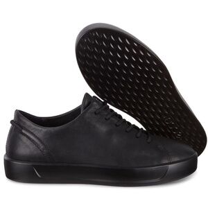 Ecco Soft 8 Sneakers in excellent like new condition with box, US 8-8.5 EU 39